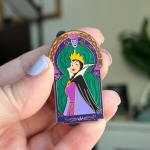 Disney Parks Villains Portrait Evil Queen Pin – Mystery Box Authentic WDW